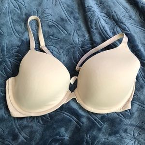 size 34D PINK “wear everywhere t-shirt” bra